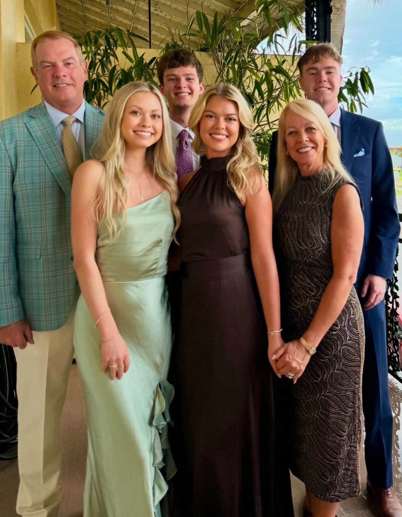 Family Wedding Picture